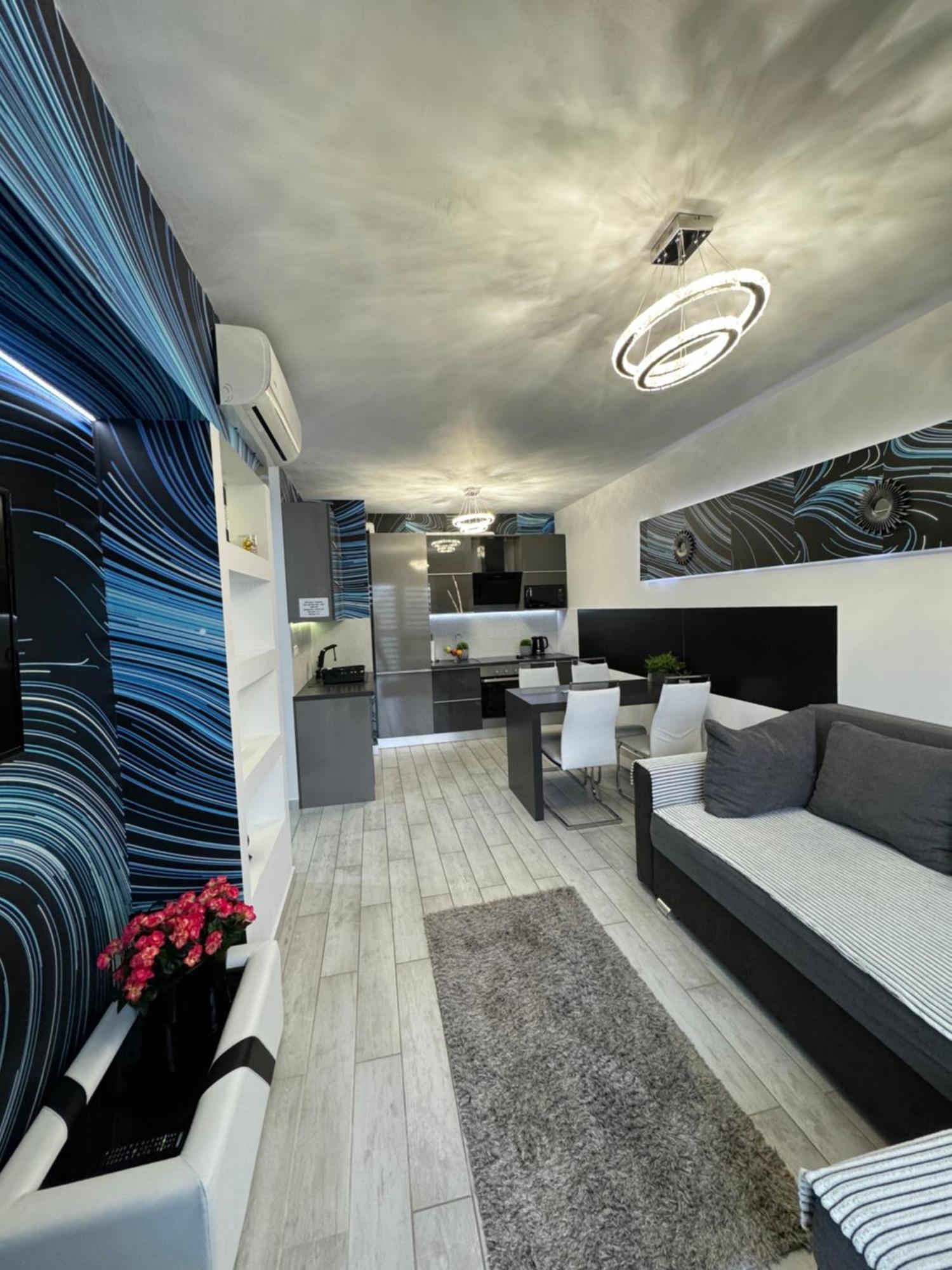 Gina Apartman Debrecen Bagian luar foto