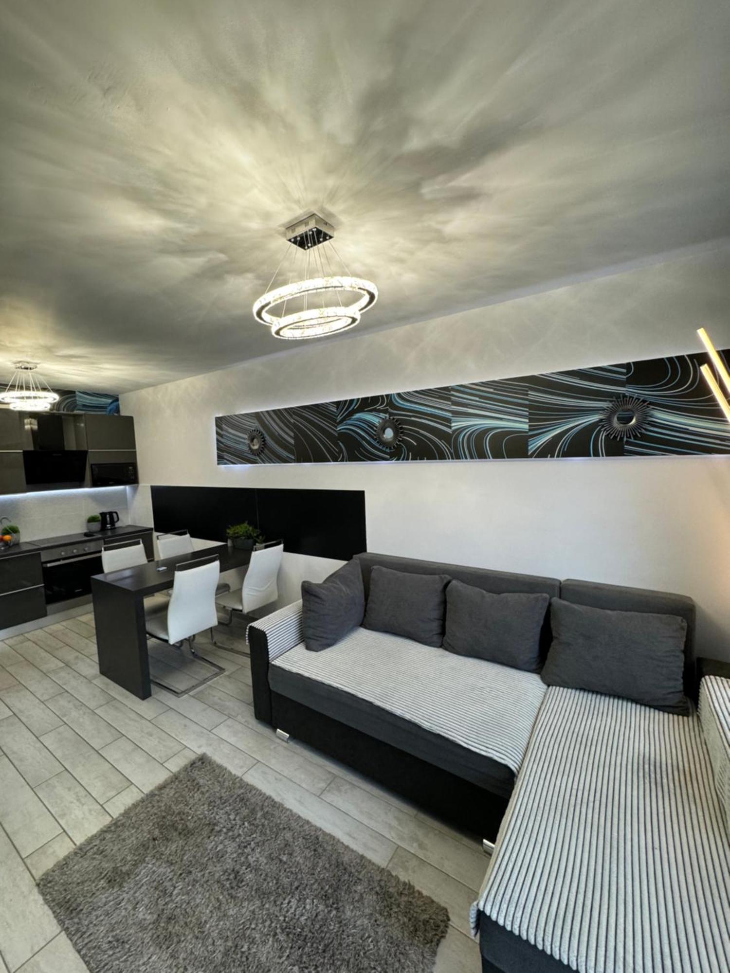 Gina Apartman Debrecen Bagian luar foto