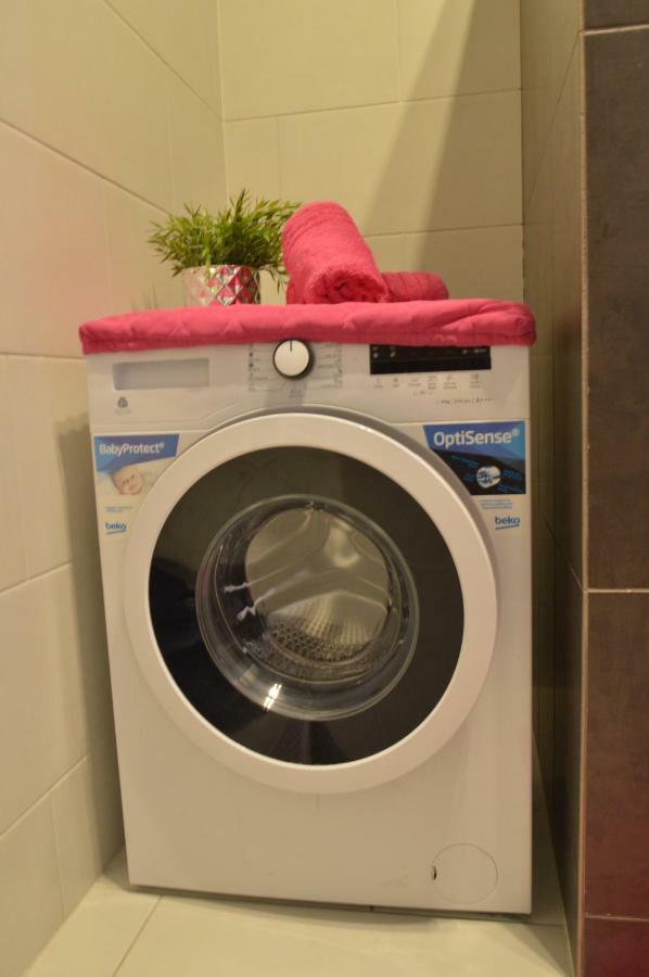 Gina Apartman Debrecen Bagian luar foto
